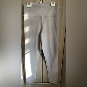 Aritzia Women's Light Gray Leggings